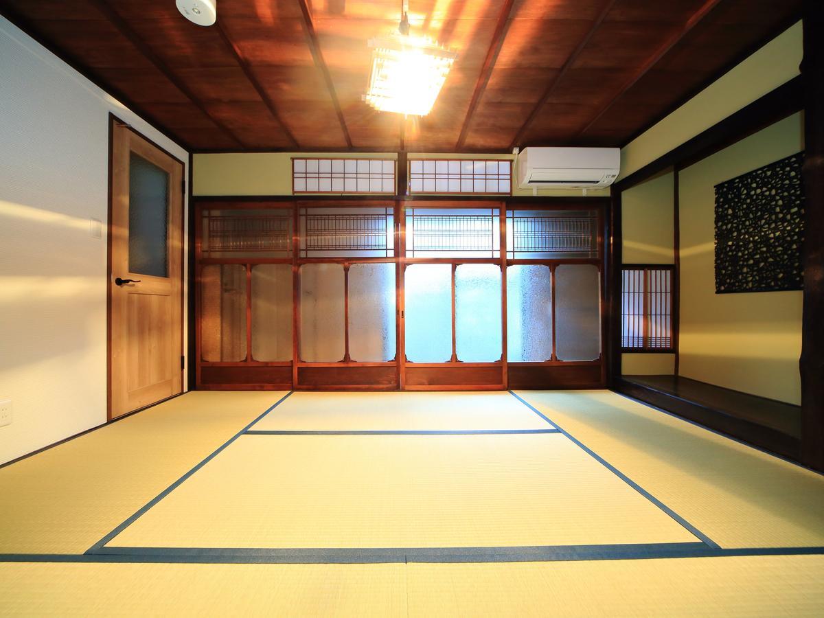 Bahay bakasyunan カモンイン 稲荷 Kyoto