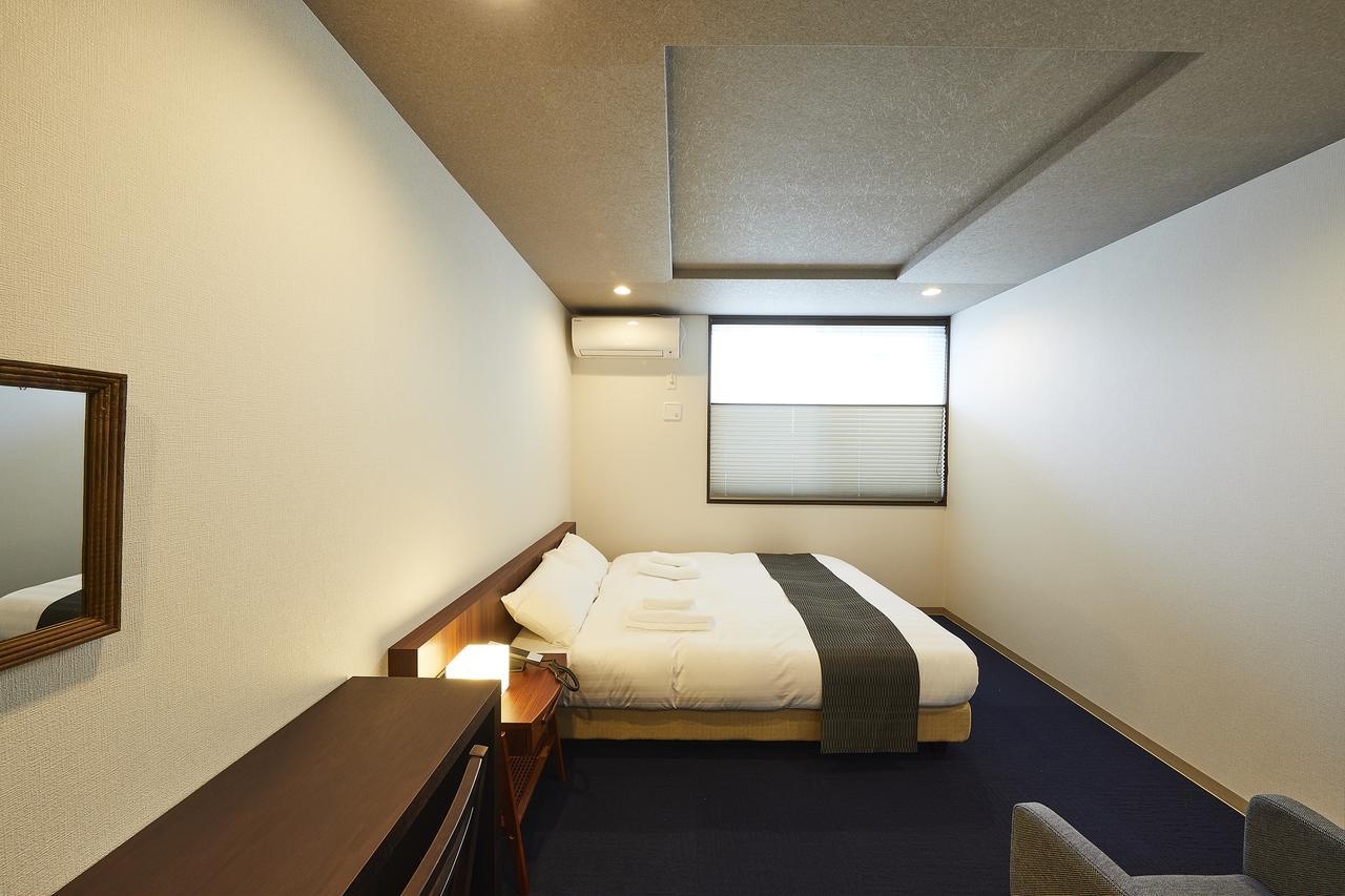 Rinn Kiyomizu Gojo 3*