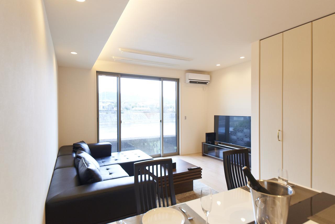 Villa River Side Modern House *