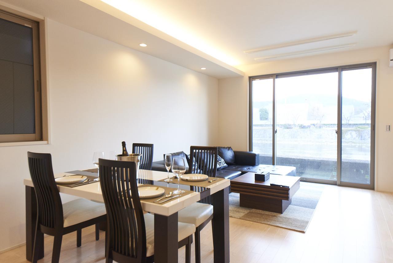 Villa River Side Modern House Kyoto