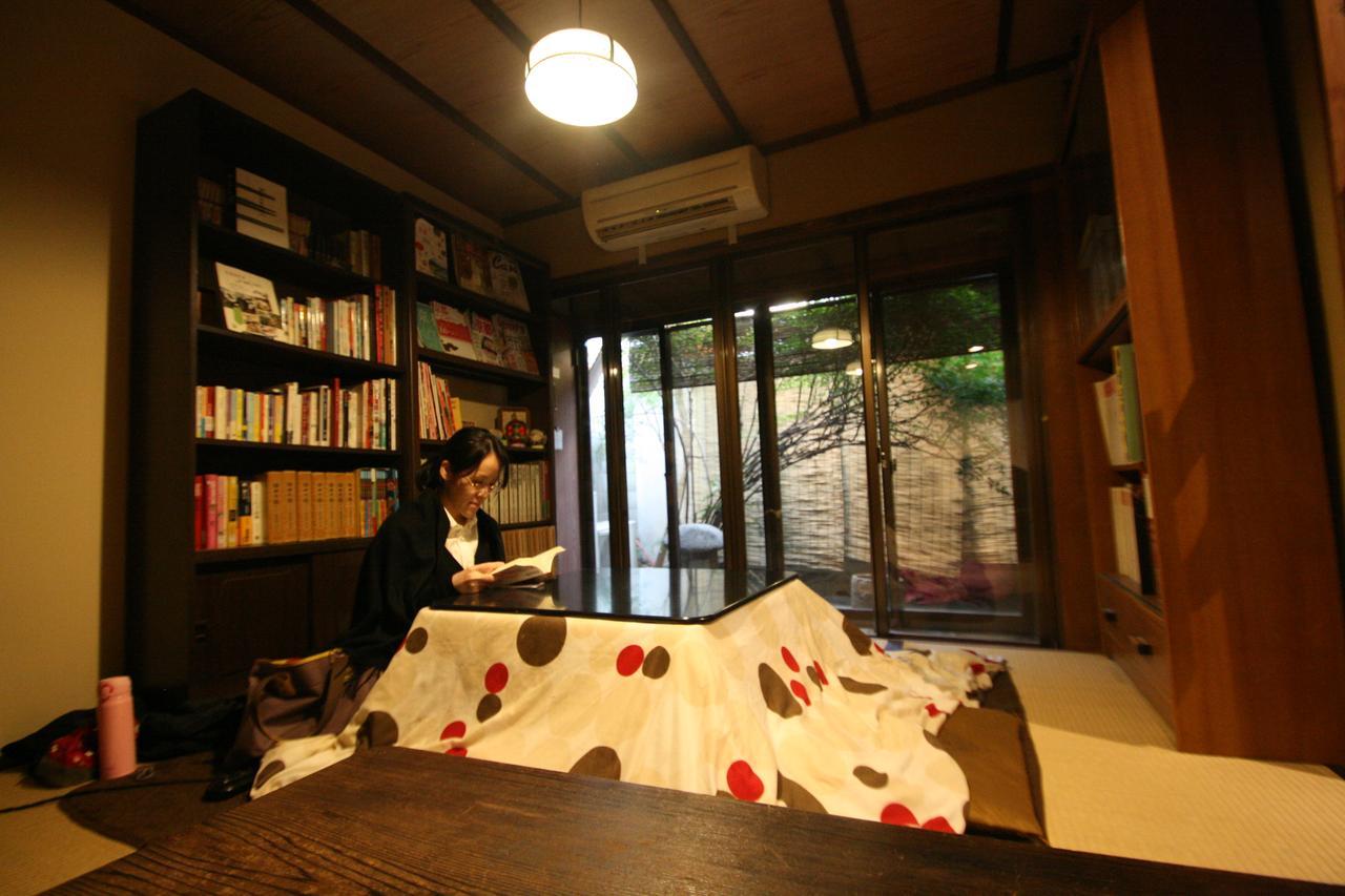 Haruya Higashiyama *