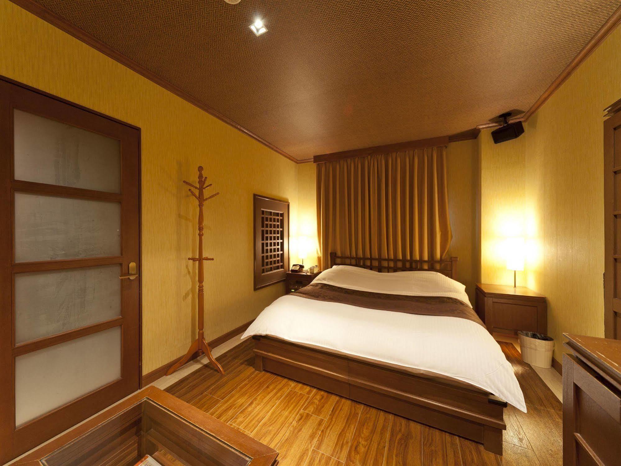Grand Fine Okazaki Heian Jingu Shrine (adults Only) Love hotel Kyoto