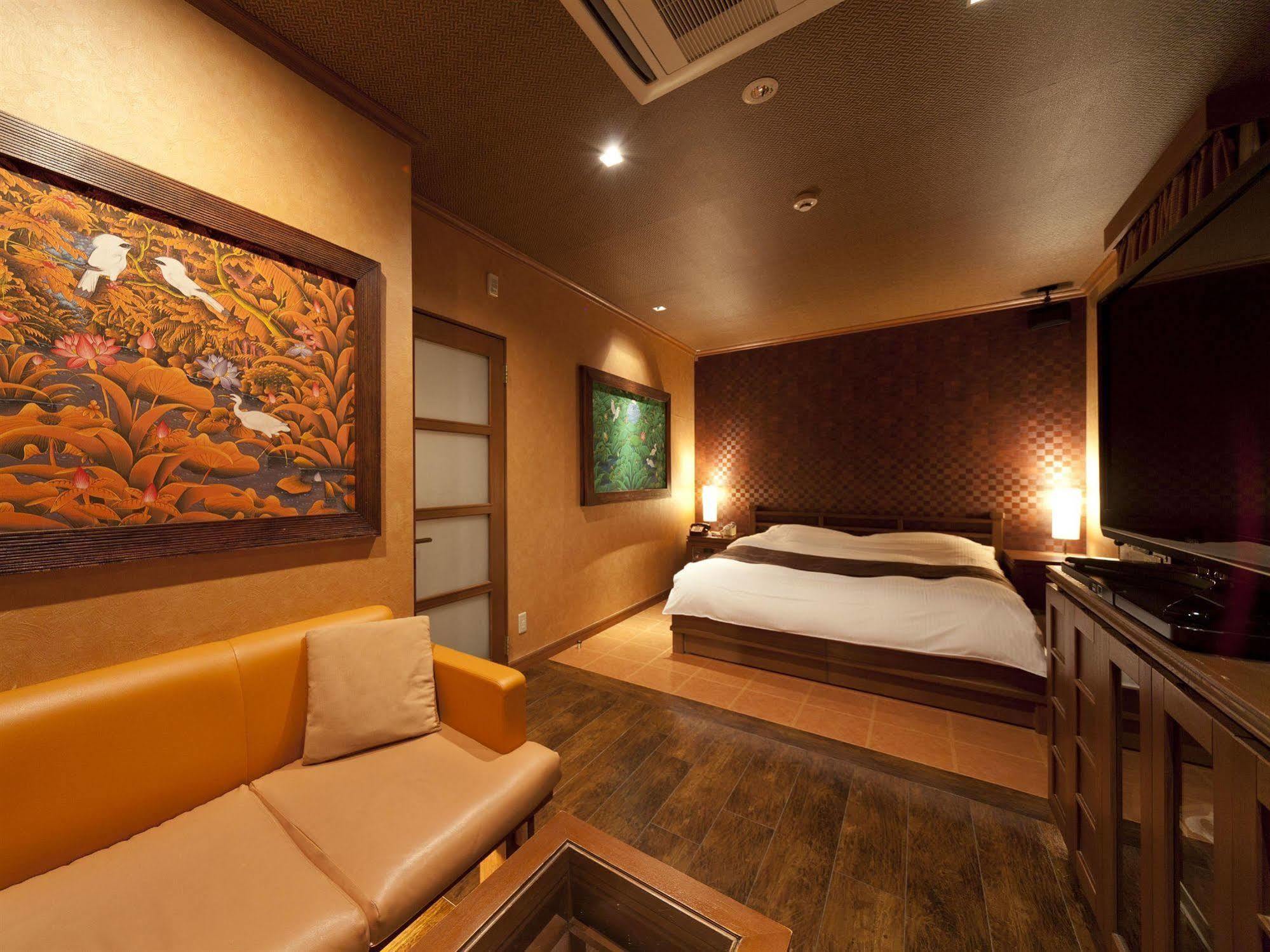 Love hotel Grand Fine Okazaki Heian Jingu Shrine (adults Only)