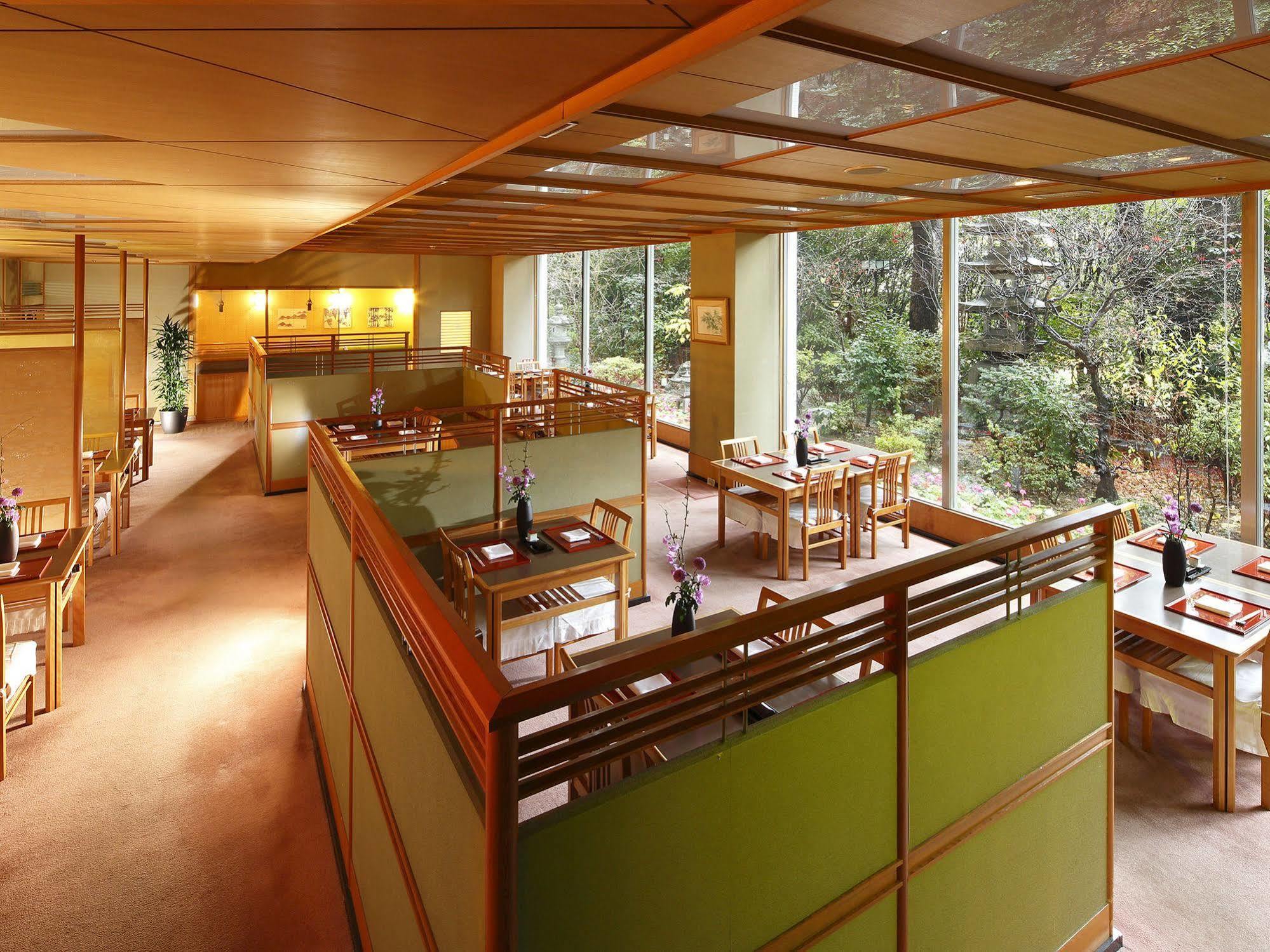Hotel Ana Crowne Plaza By Ihg