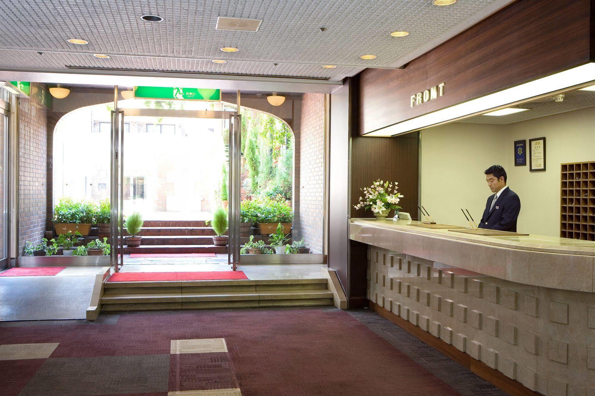 Garden Hotel 3*