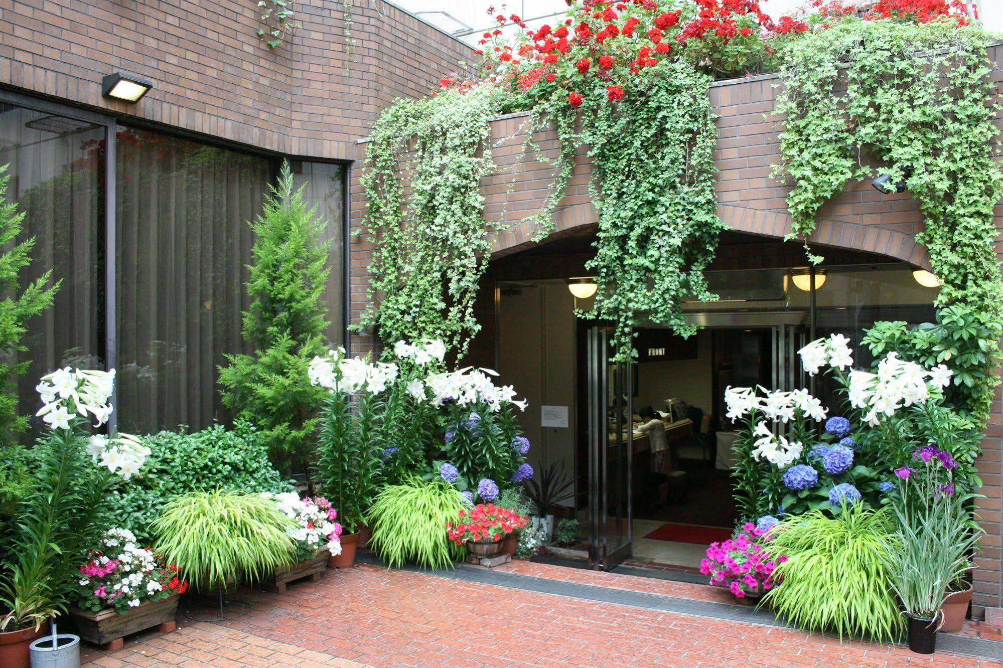 Garden 3*
