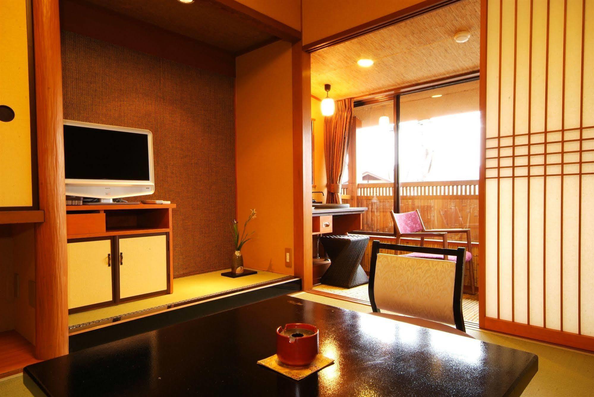Hotel Arashiyama Onsen Saishikino Yado Hanaikada Kyoto