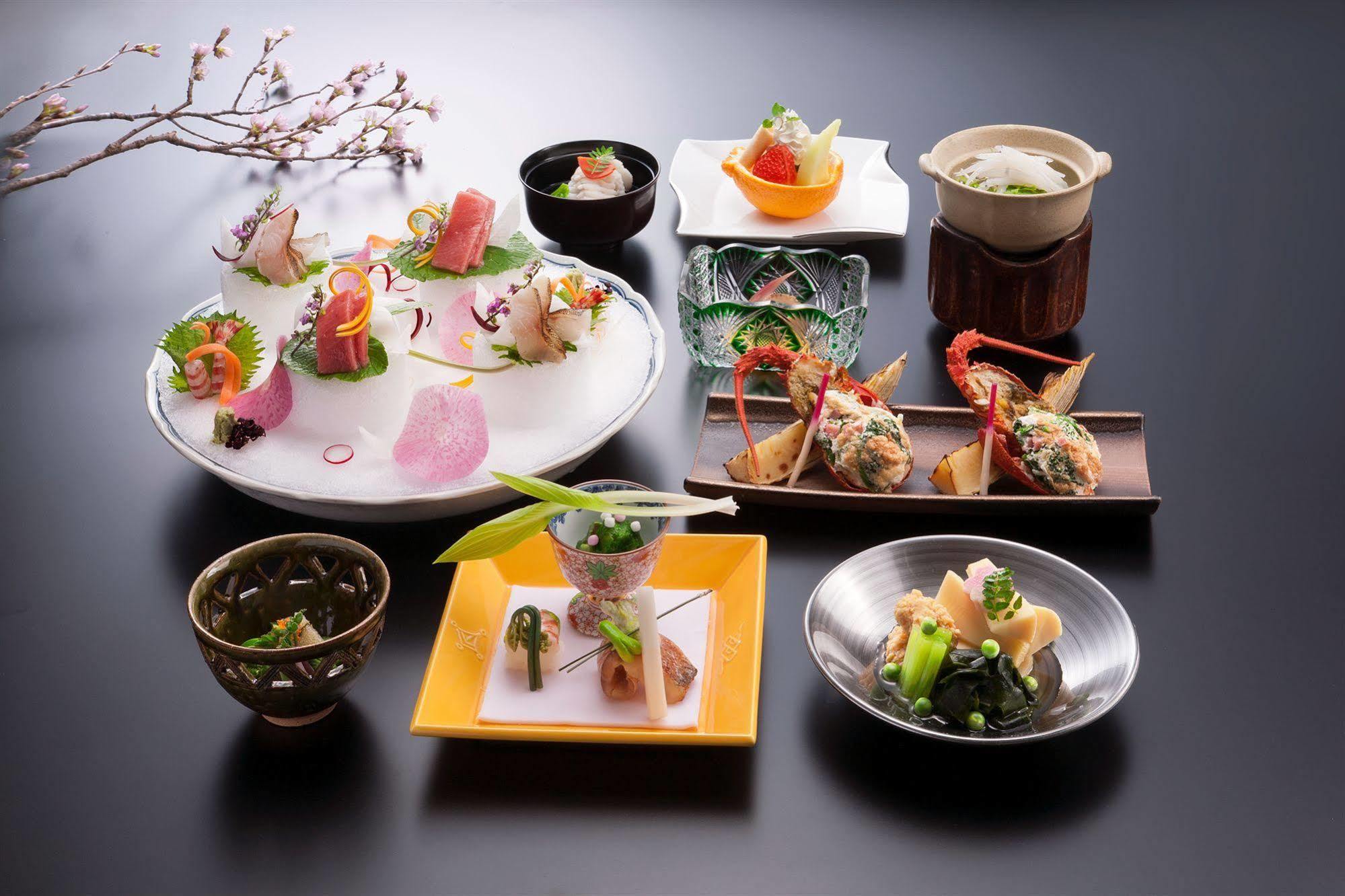 Arashiyama Onsen Saishikino Yado Hanaikada Hotel 3*
