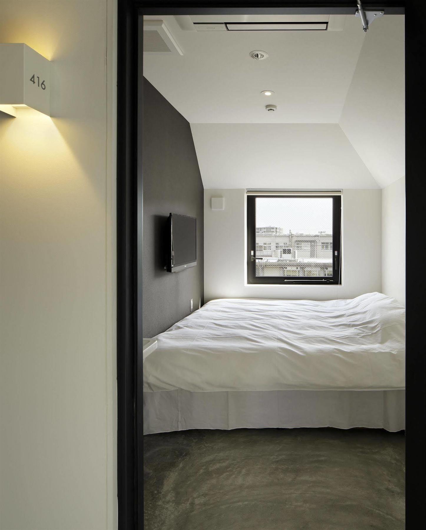 Piece Hostel *
