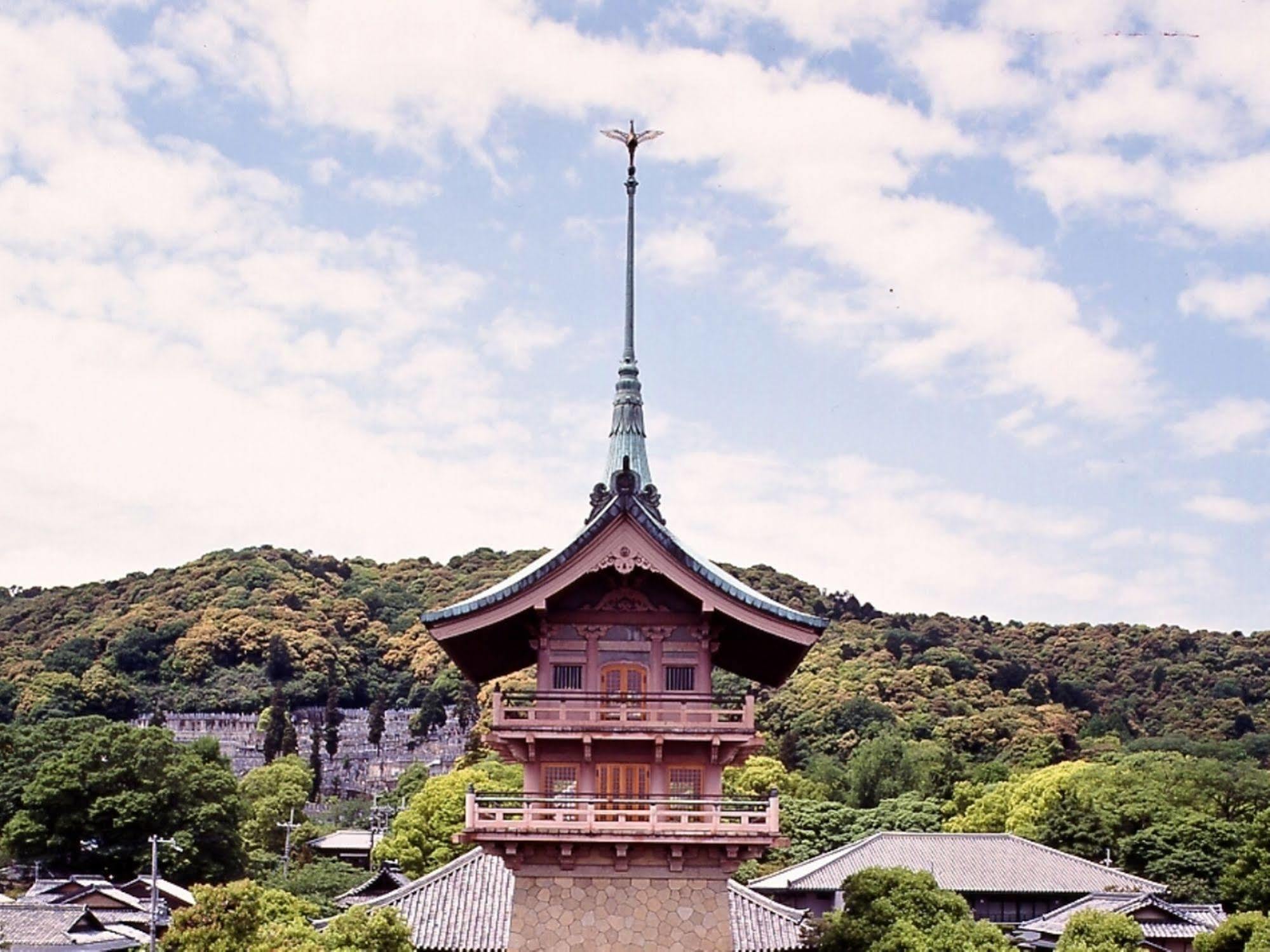 Gion Karaku Ryokan 4*