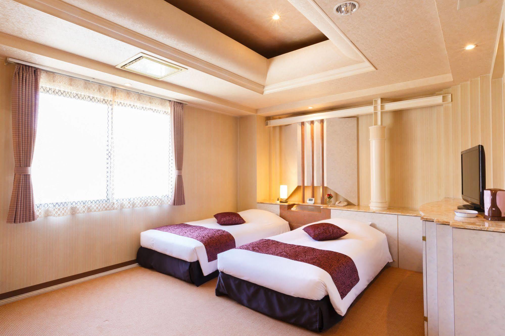 In Sasarindou Hotel 3*