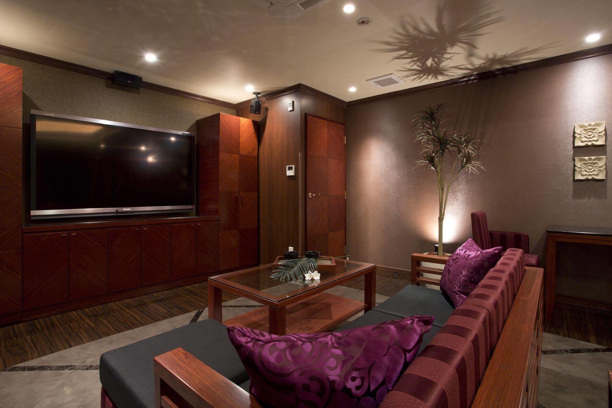 And Lotus Modern (adults Only)