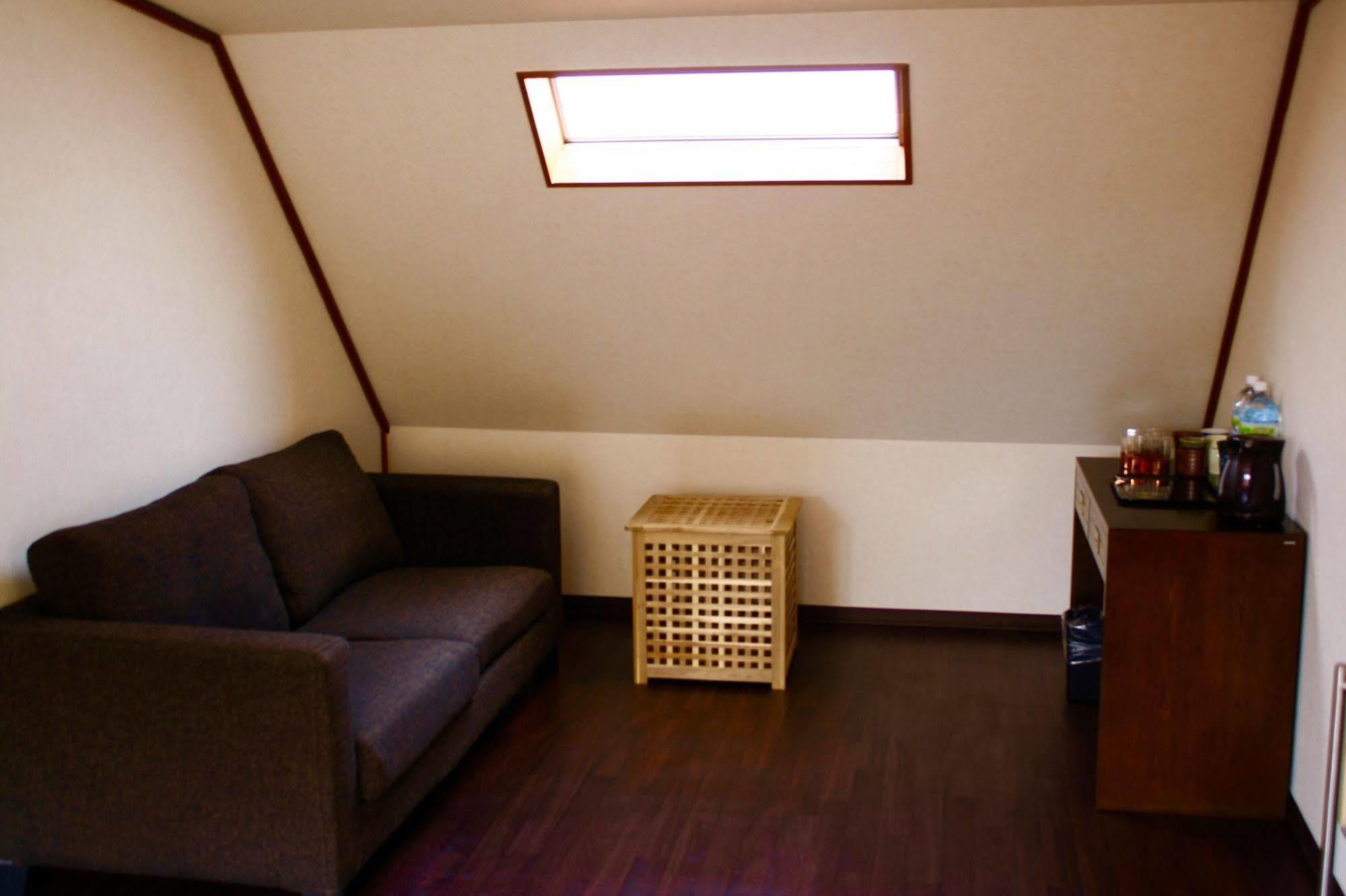 Hotel Leeki