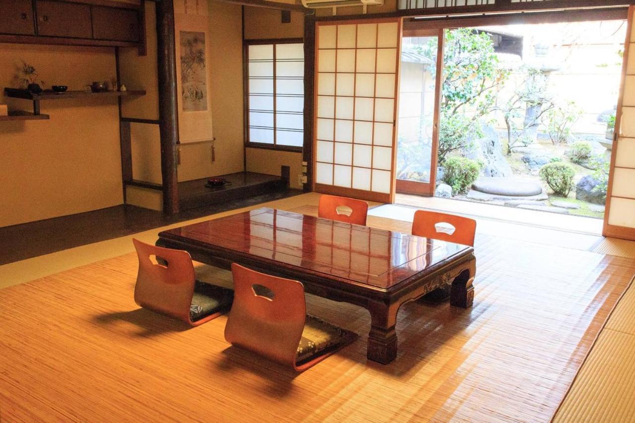 京都二条城近く京町屋120年の歴史に泊まる Kyoto