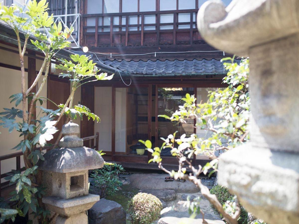 京都二条城近く京町屋120年の歴史に泊まる Kyoto
