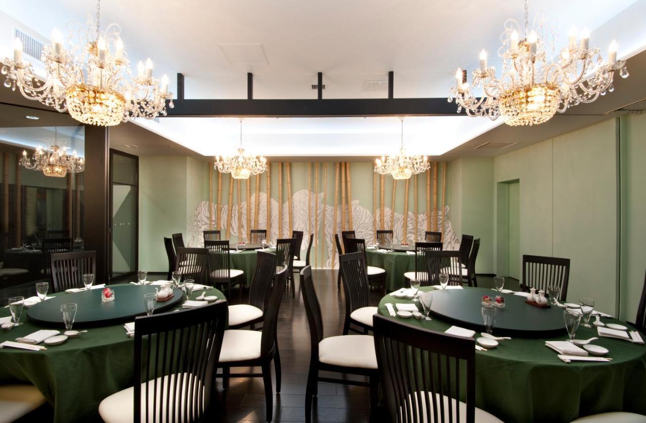 Hotel Karasuma 4*