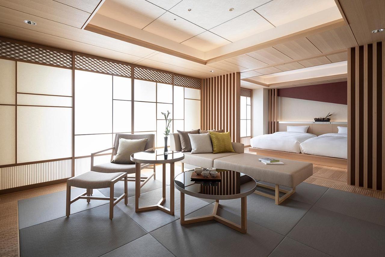 Cross Hotel