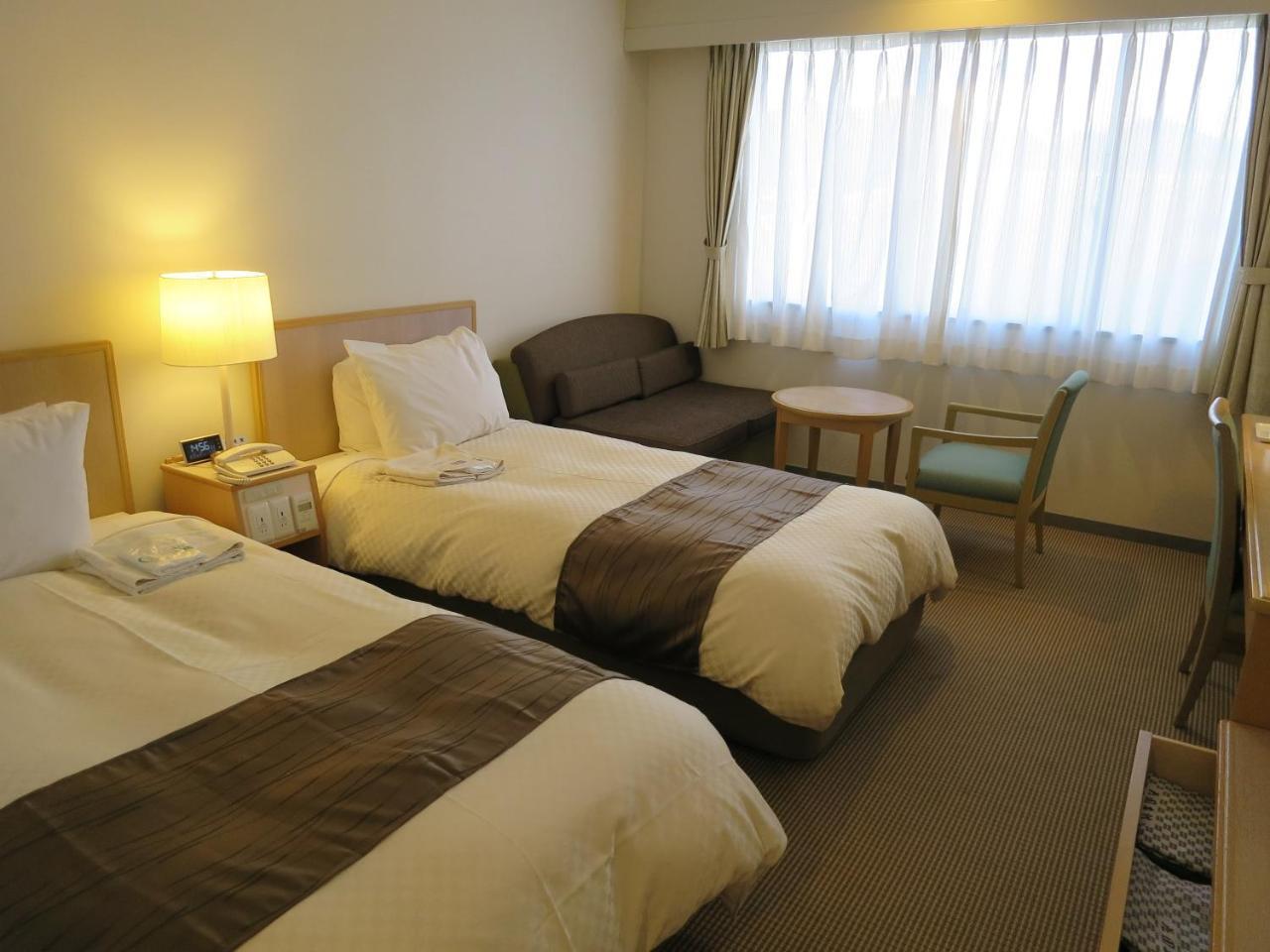 Hanazono Kaikan Hotel
