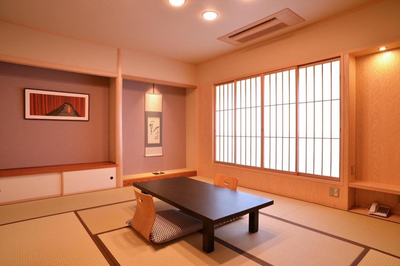 Nishiyama - Established In 1953 Ryokan