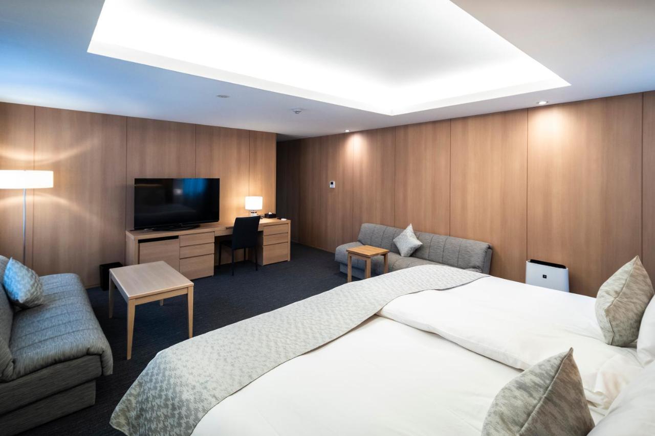 Shijo Takakura Grandereverie Hotel