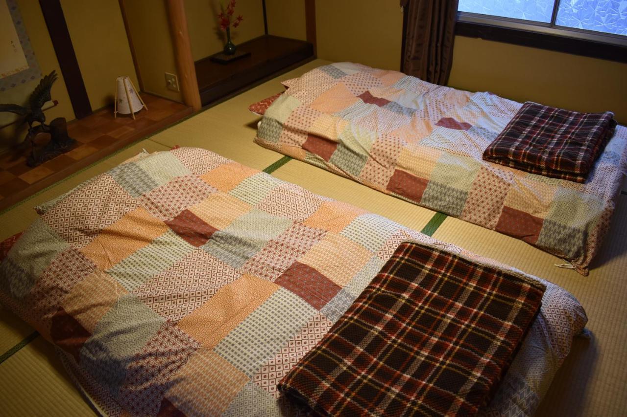 Bahay bakasyunan Nishioji Kado 西大路 角 わんちゃんと泊まれるお宿 *