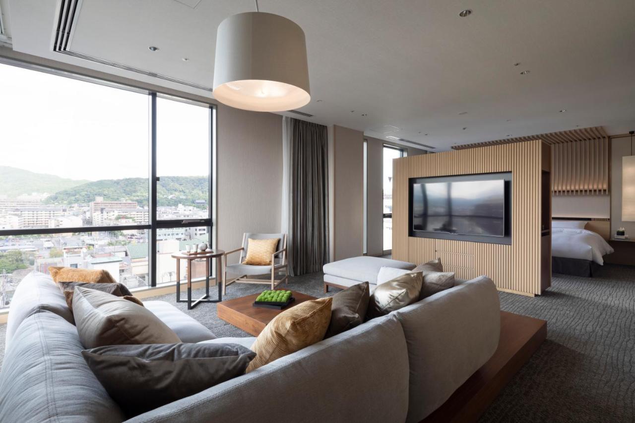 Cross Hotel 4*