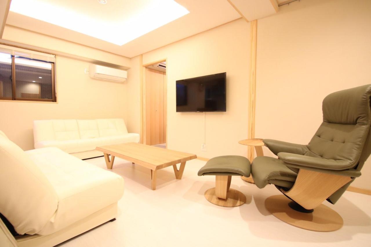Private Sakura Apartment