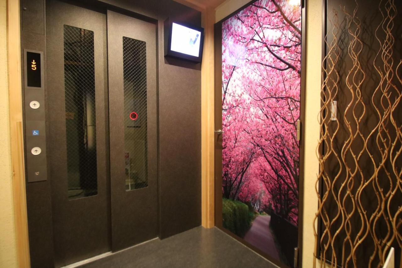 Private Sakura Apartment *