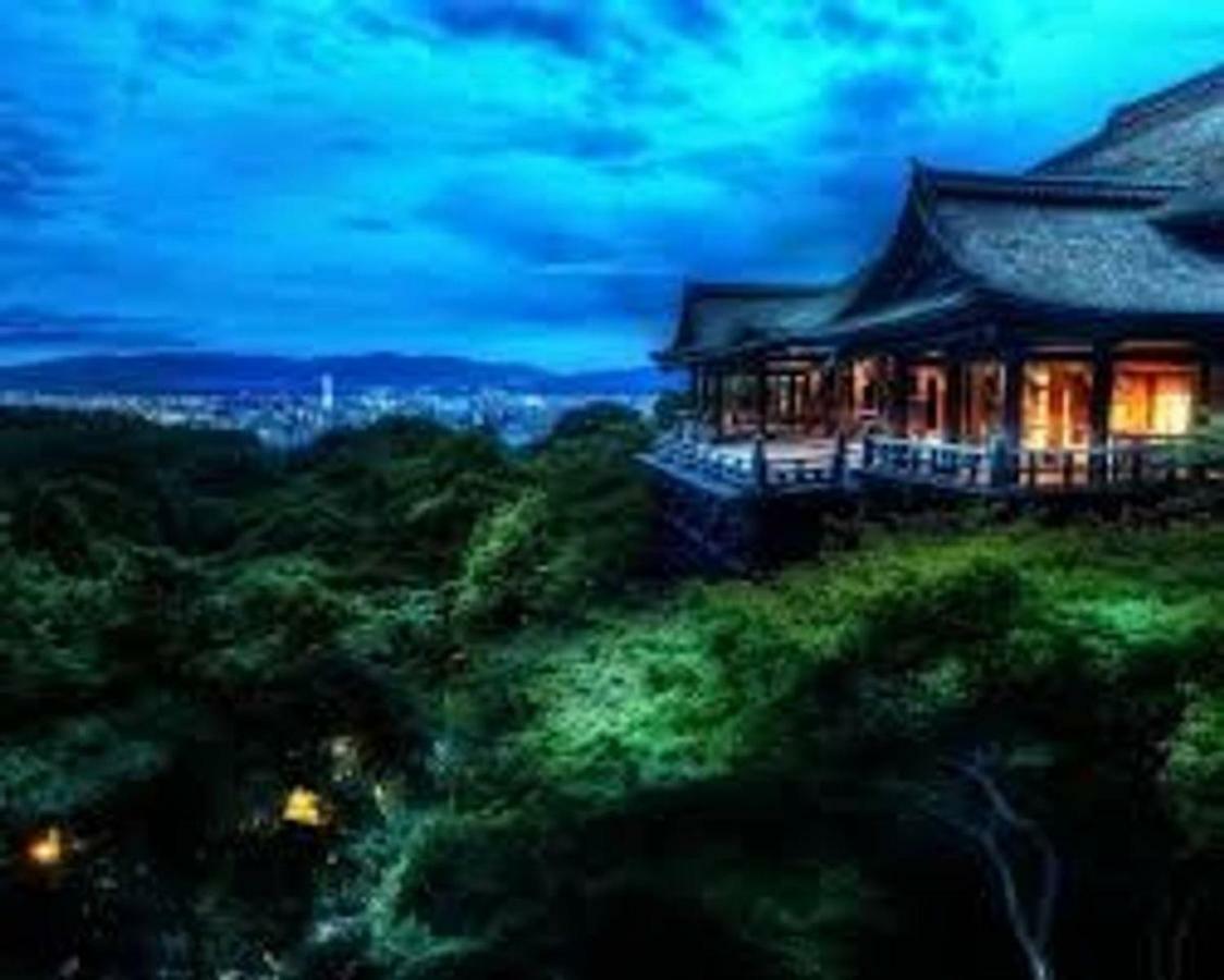 Close To Golden Temple -kinkakuji- *