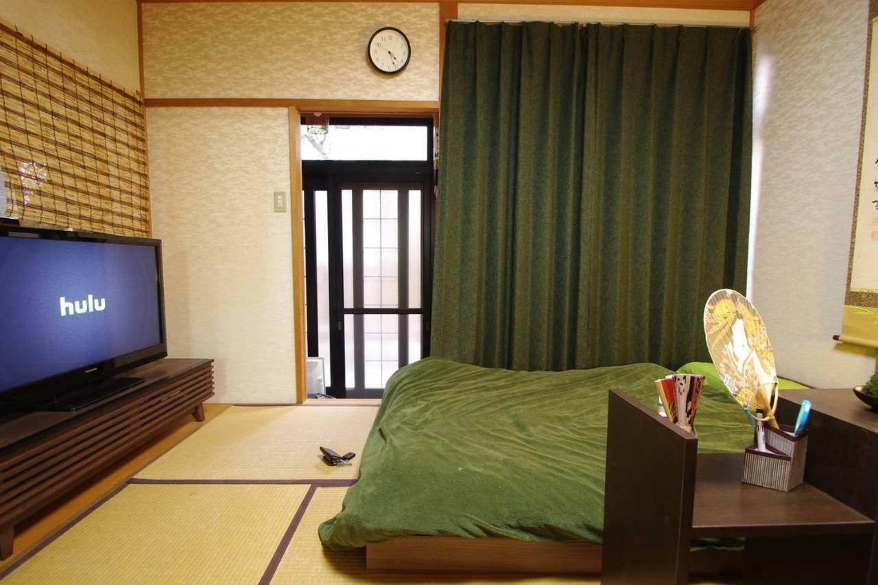Close To Golden Temple -kinkakuji- *