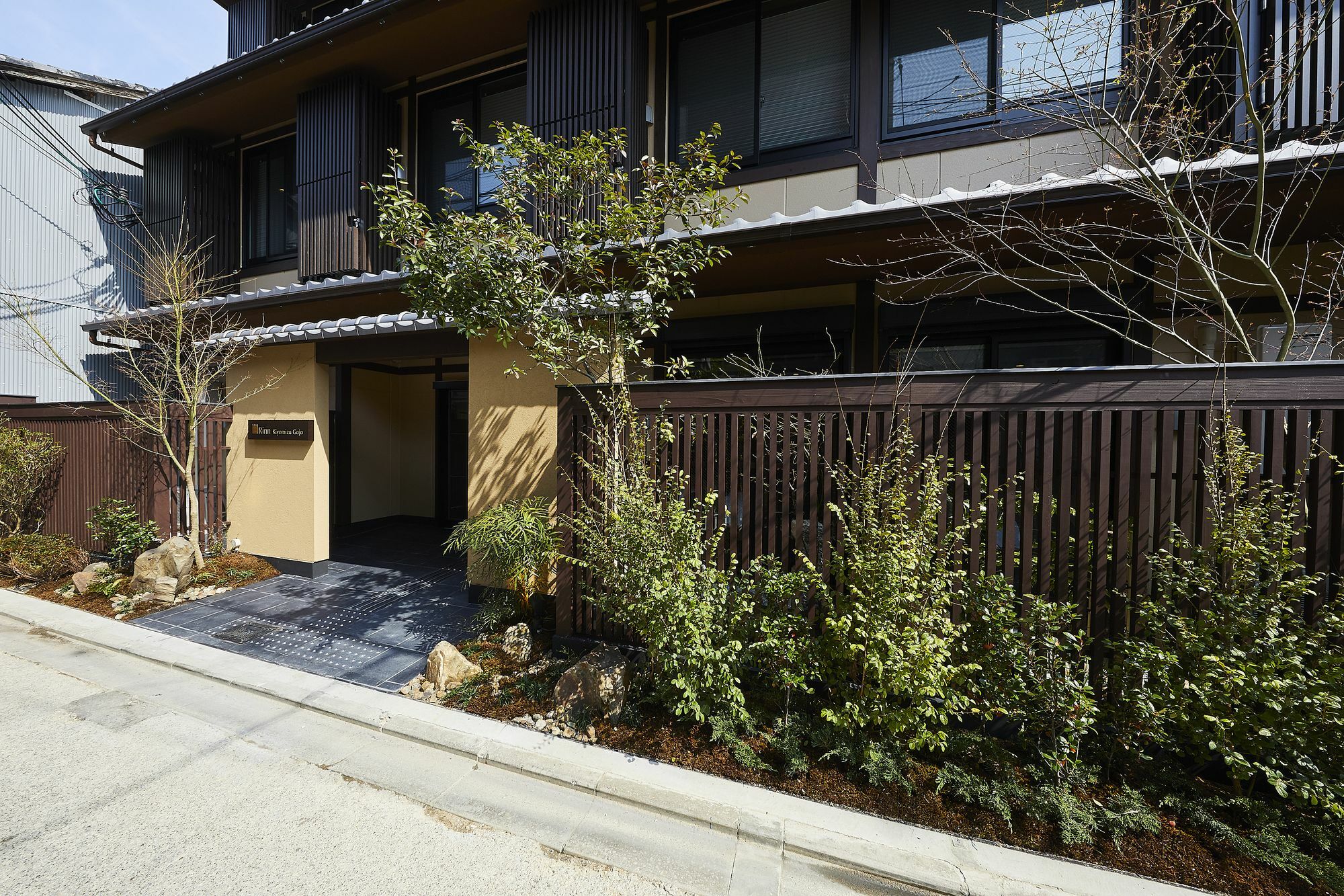 Rinn Kiyomizu Gojo