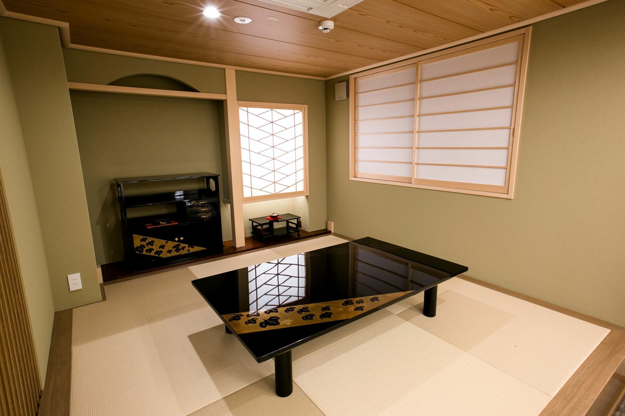 Hotel Kamanza 4*
