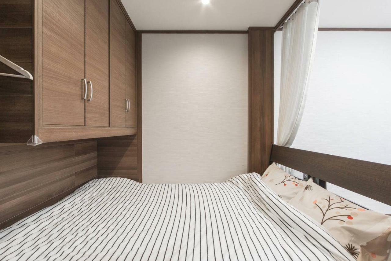 Royce Hanazono Apartment