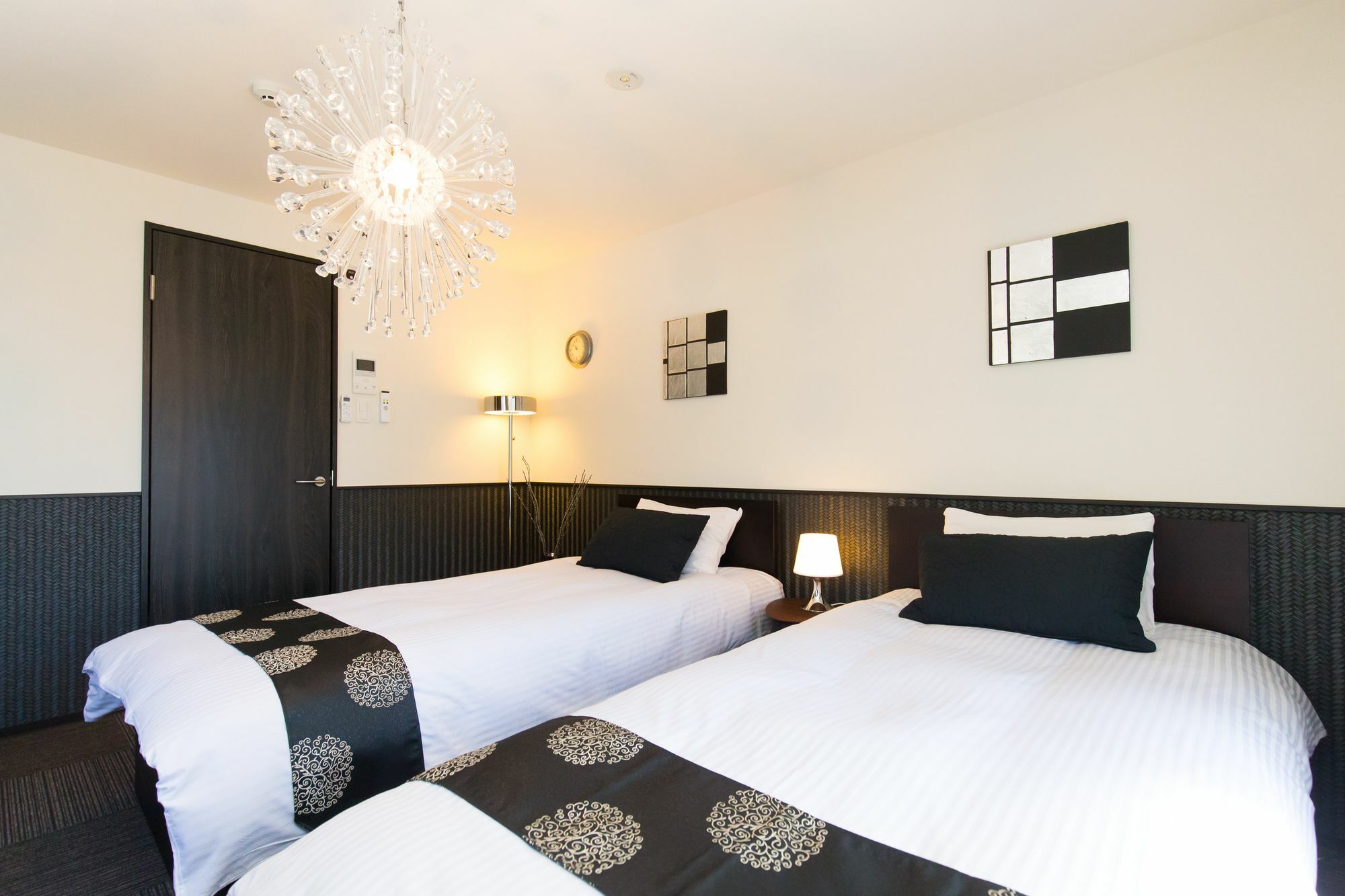 Japaning Toji Aparthotel