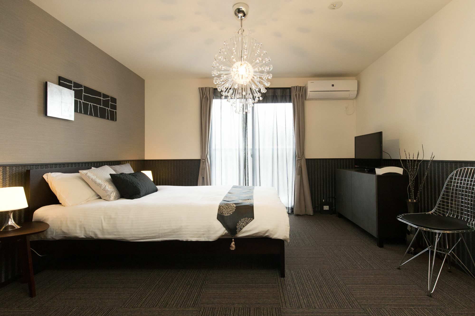 Japaning Toji Aparthotel