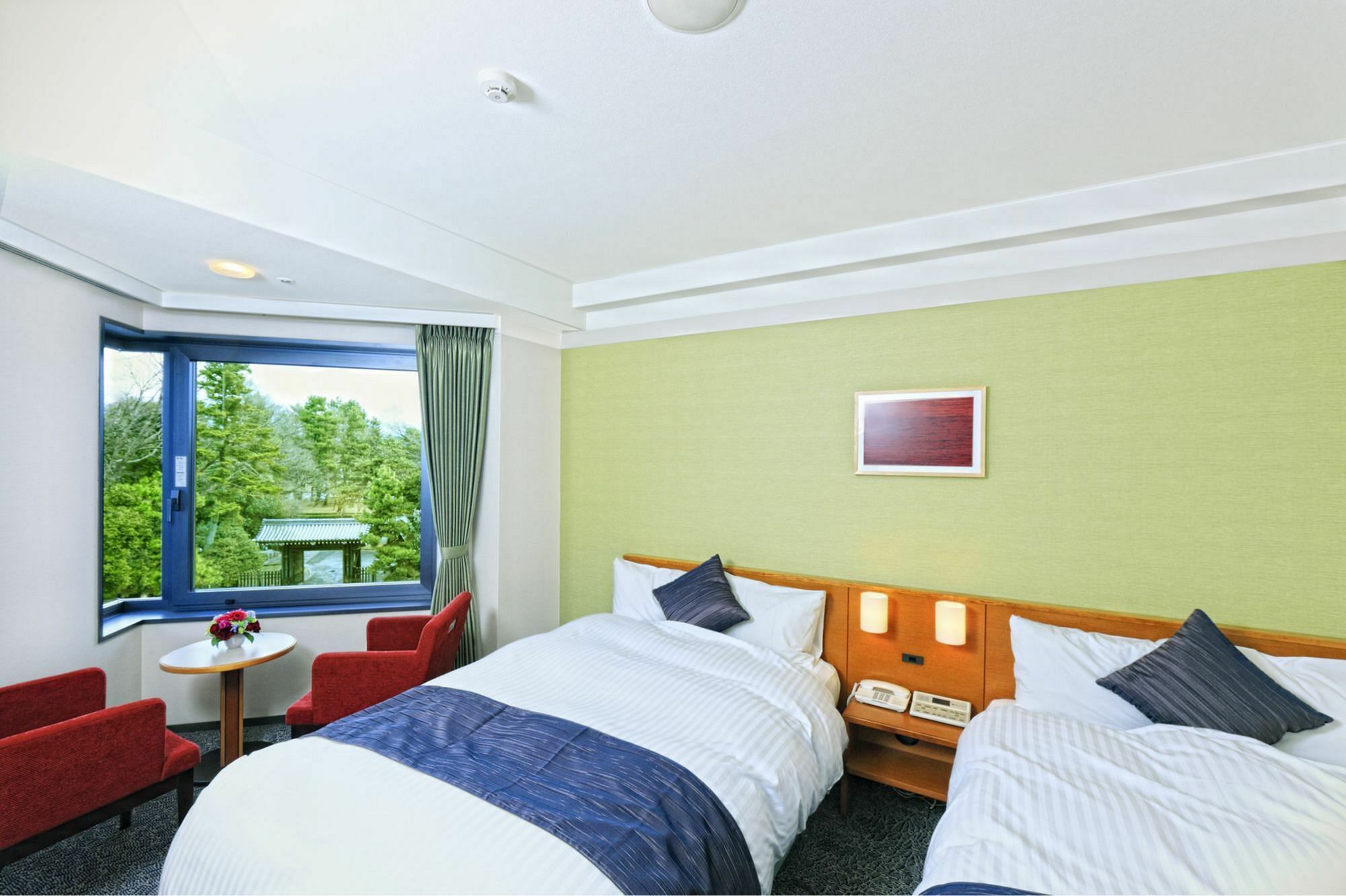 Garden Palace Hotel 3*