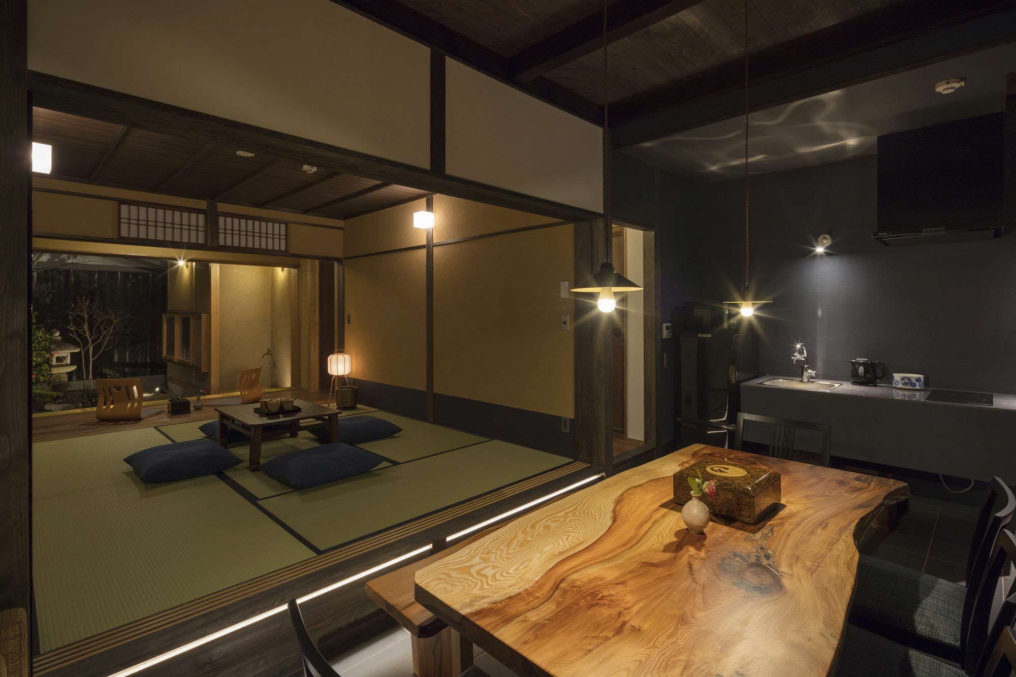 Inn Yoitsubaki Machiya House 3*