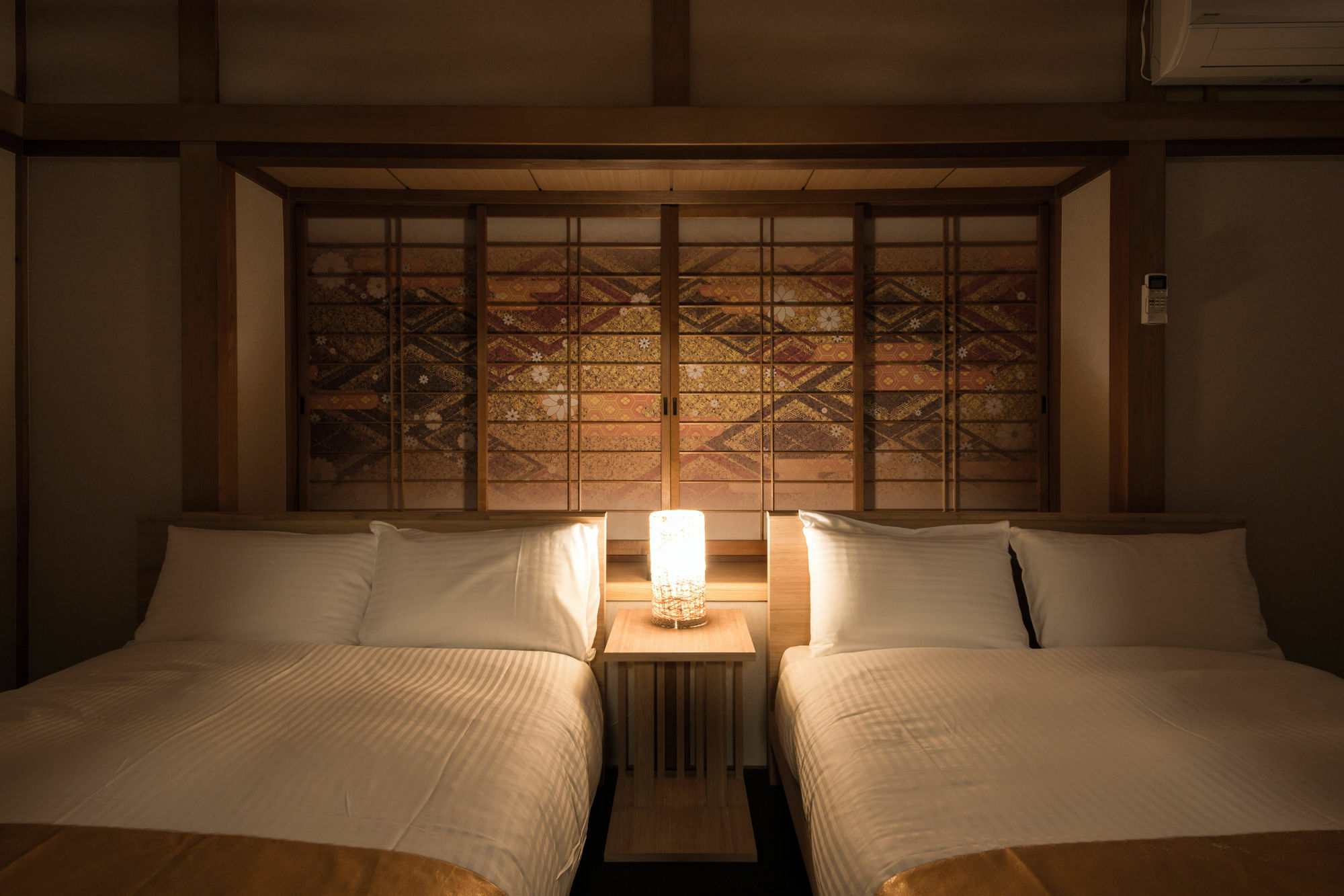 Resi Yasaka No To * Kyoto