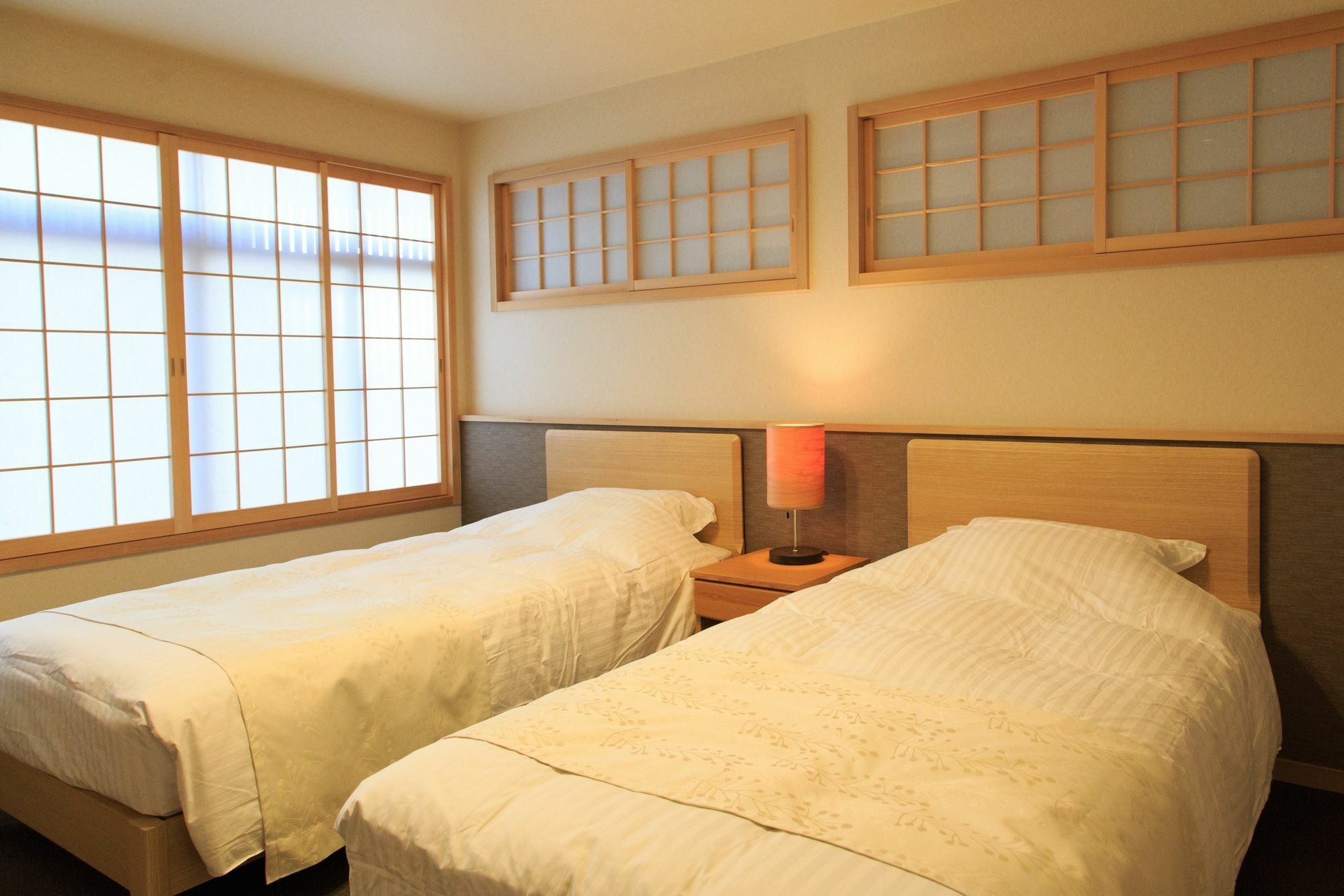 Kanade Apartment