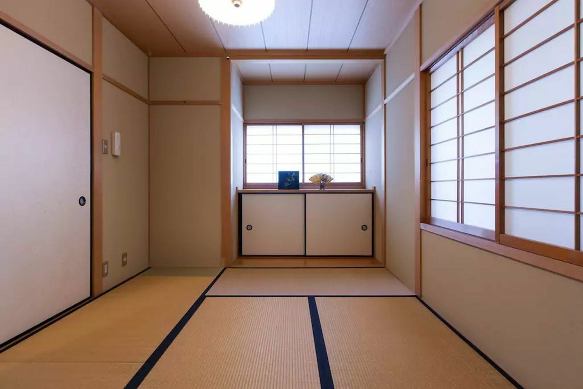 Villa Nagomiya Kamishichiken 和み家 上七軒 *