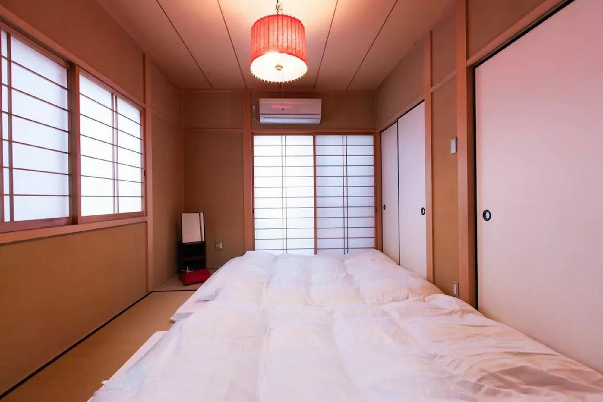 Nagomiya Kamishichiken 和み家 上七軒 Kyoto