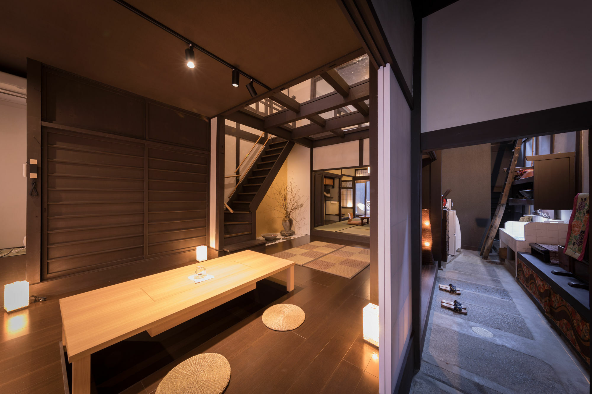 Kiraku Aneyakoji Kyoto