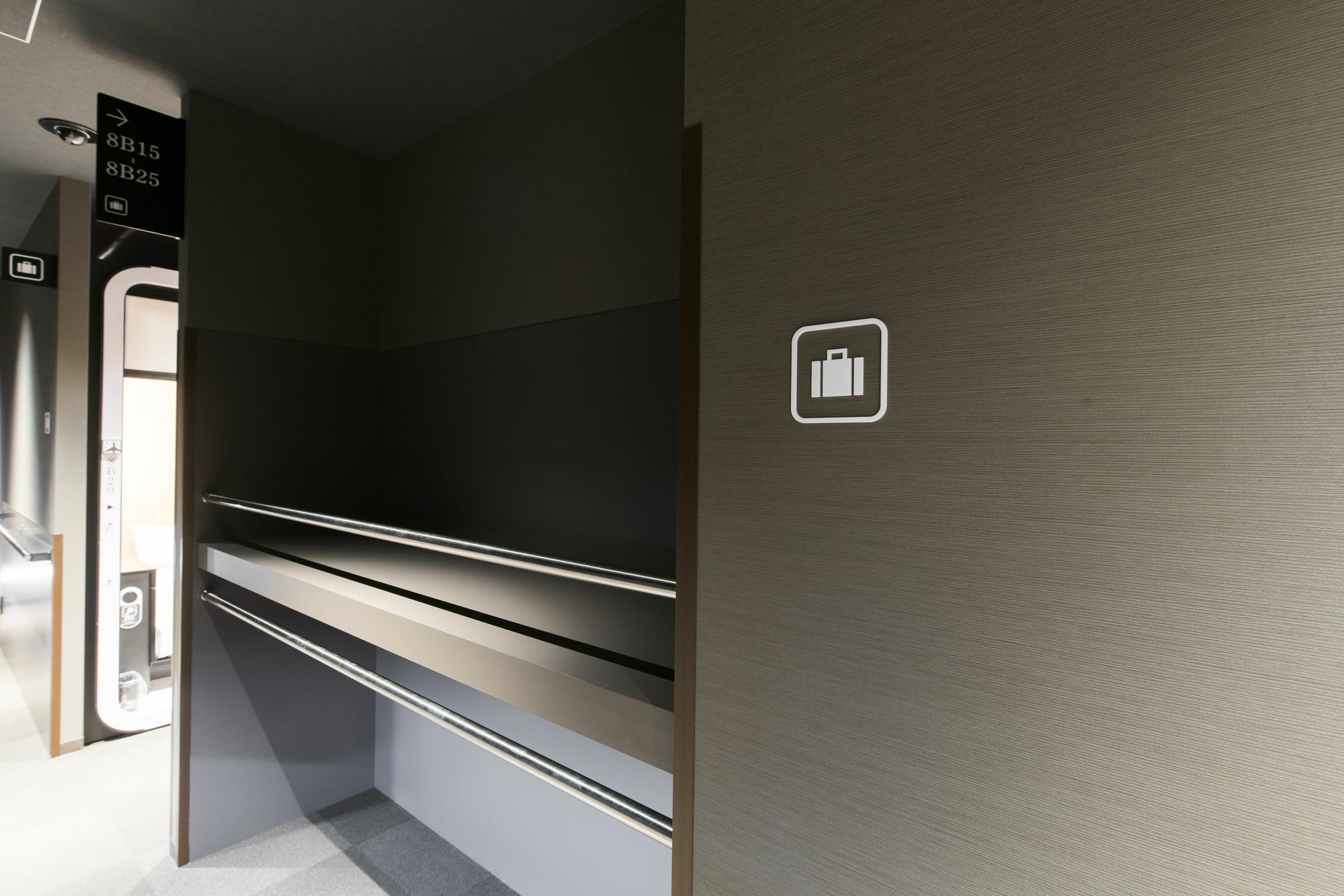 Capsule hotel First Kawaramachi Sanjo 2*