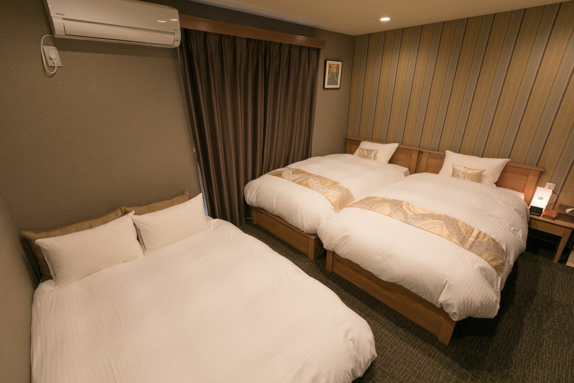 Sakura Nijo Seasons Aparthotel
