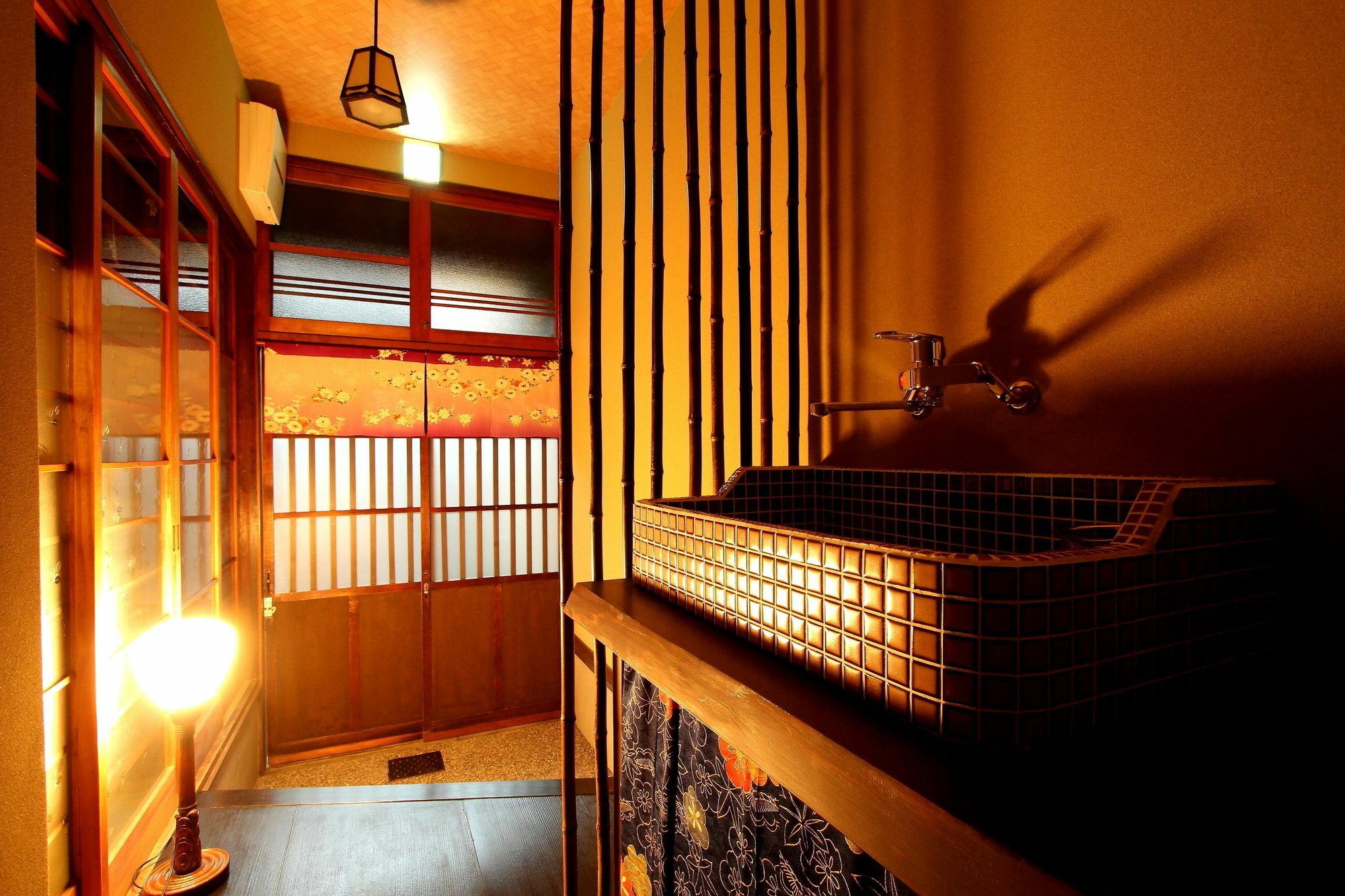 Naokonoza Tsubakitei Kyotoeki Kyoto