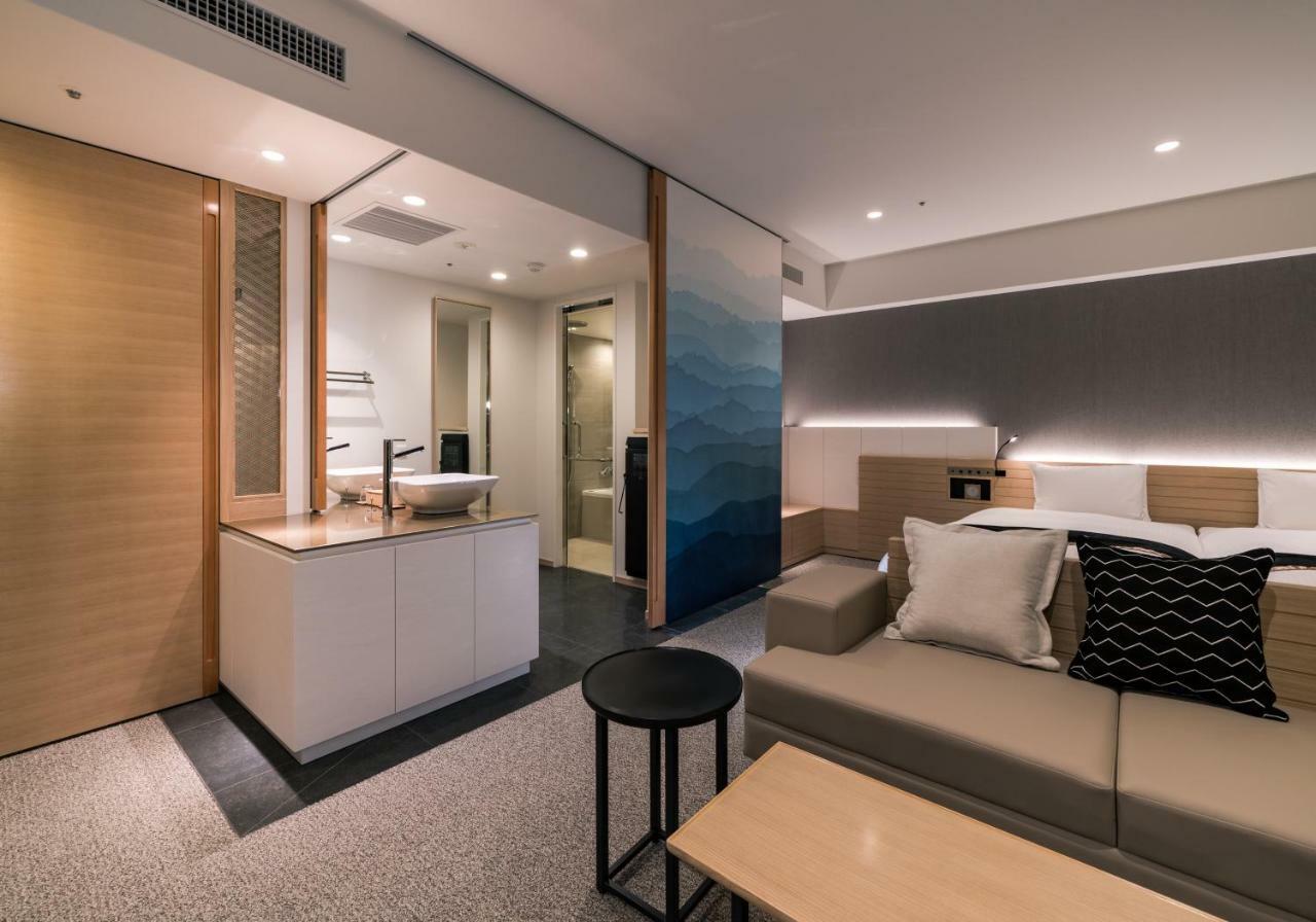 Hotel Daiwa Roynet Terrace Hachijo Premier 4*