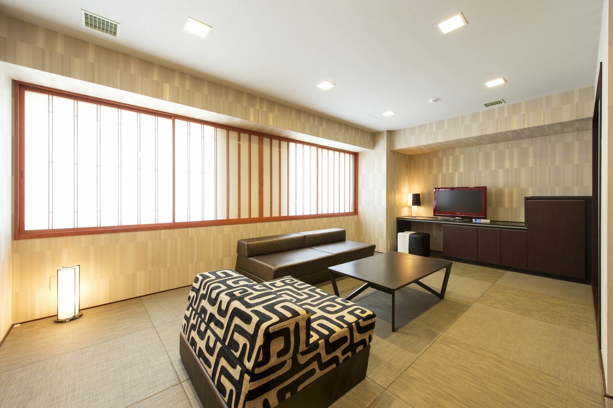 Village Hotel 3*