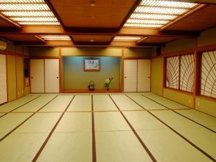 Nissho Besso Ryokan 4*