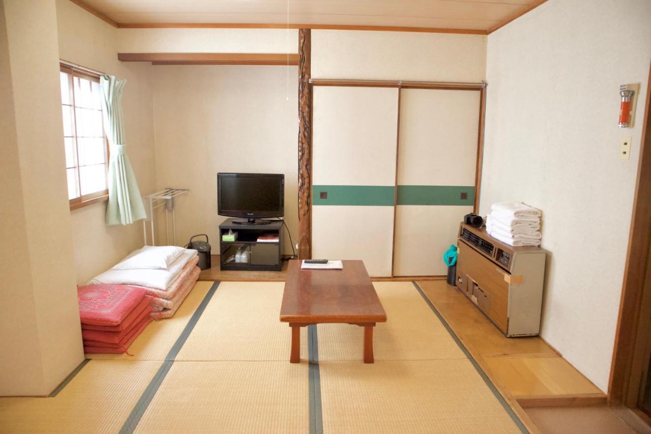 Hostel Tommy Rich *