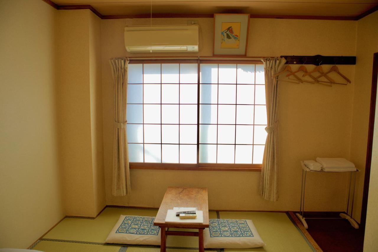 Tommy Rich Hostel